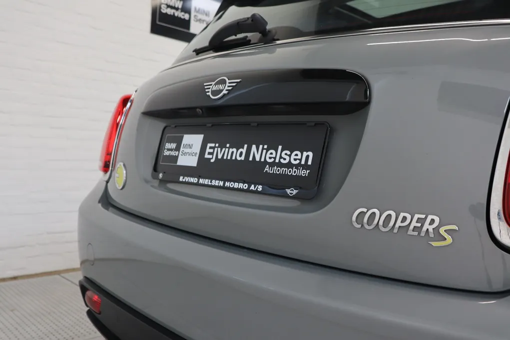 MINI Cooper SE Camden Edition