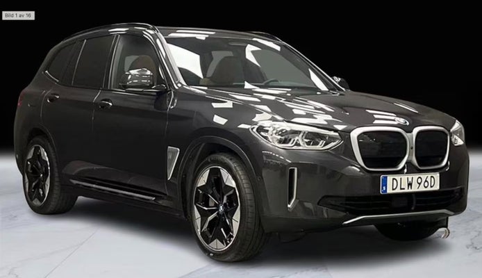 BMW iX3 Charged Plus