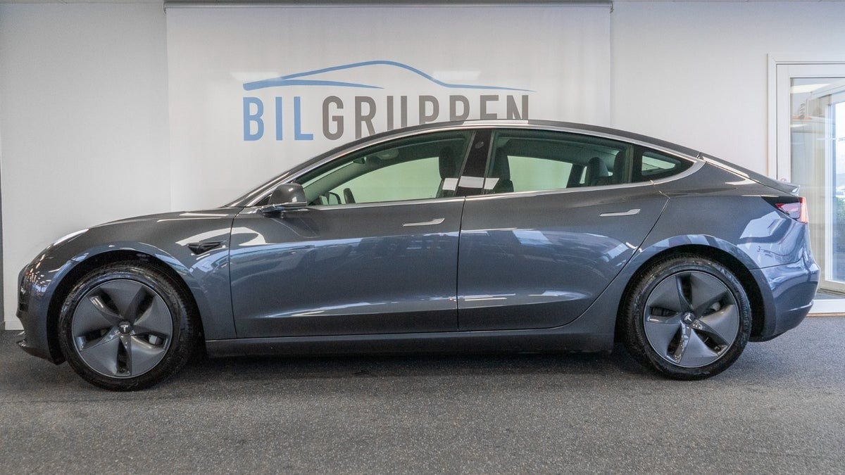 Billede af Tesla Model 3  Standard Range+ RWD