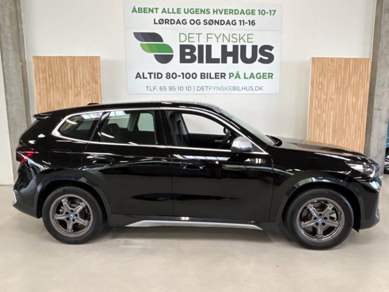 BMW iX1 xDrive30 X-Line