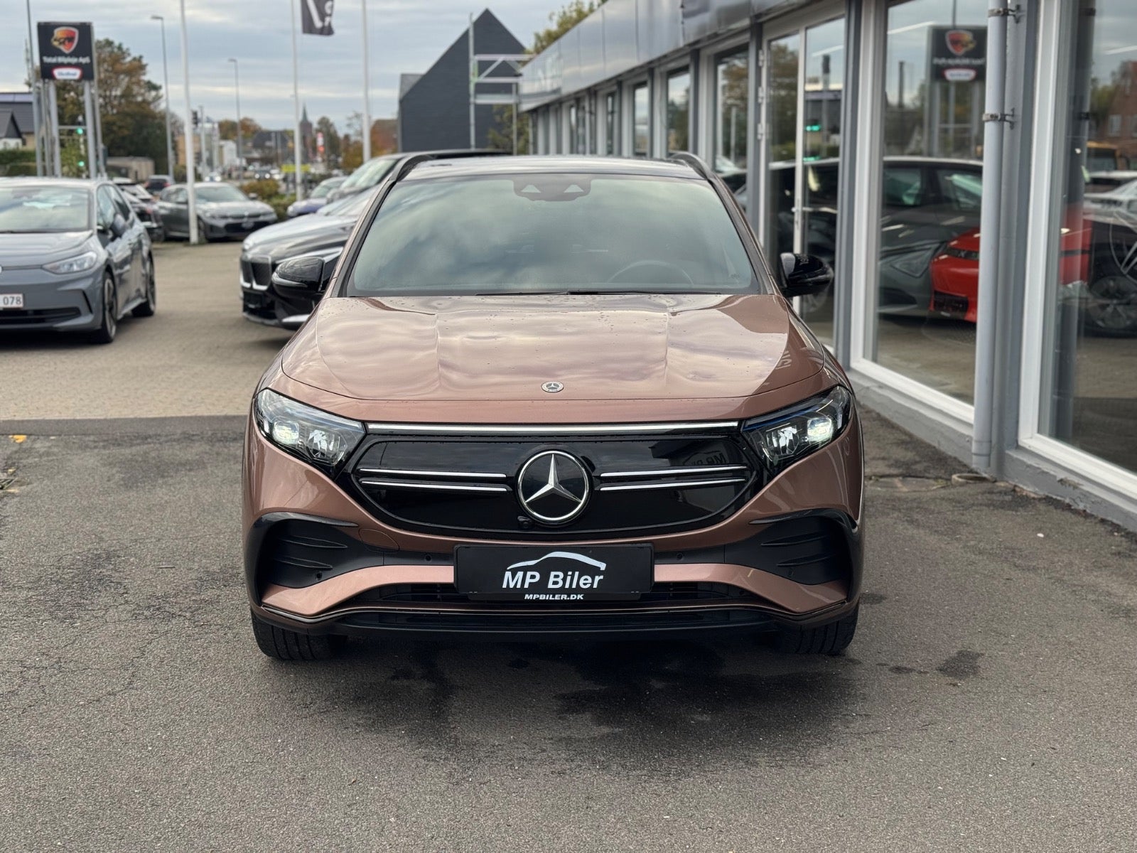 Billede af Mercedes EQA300  AMG Line 4Matic