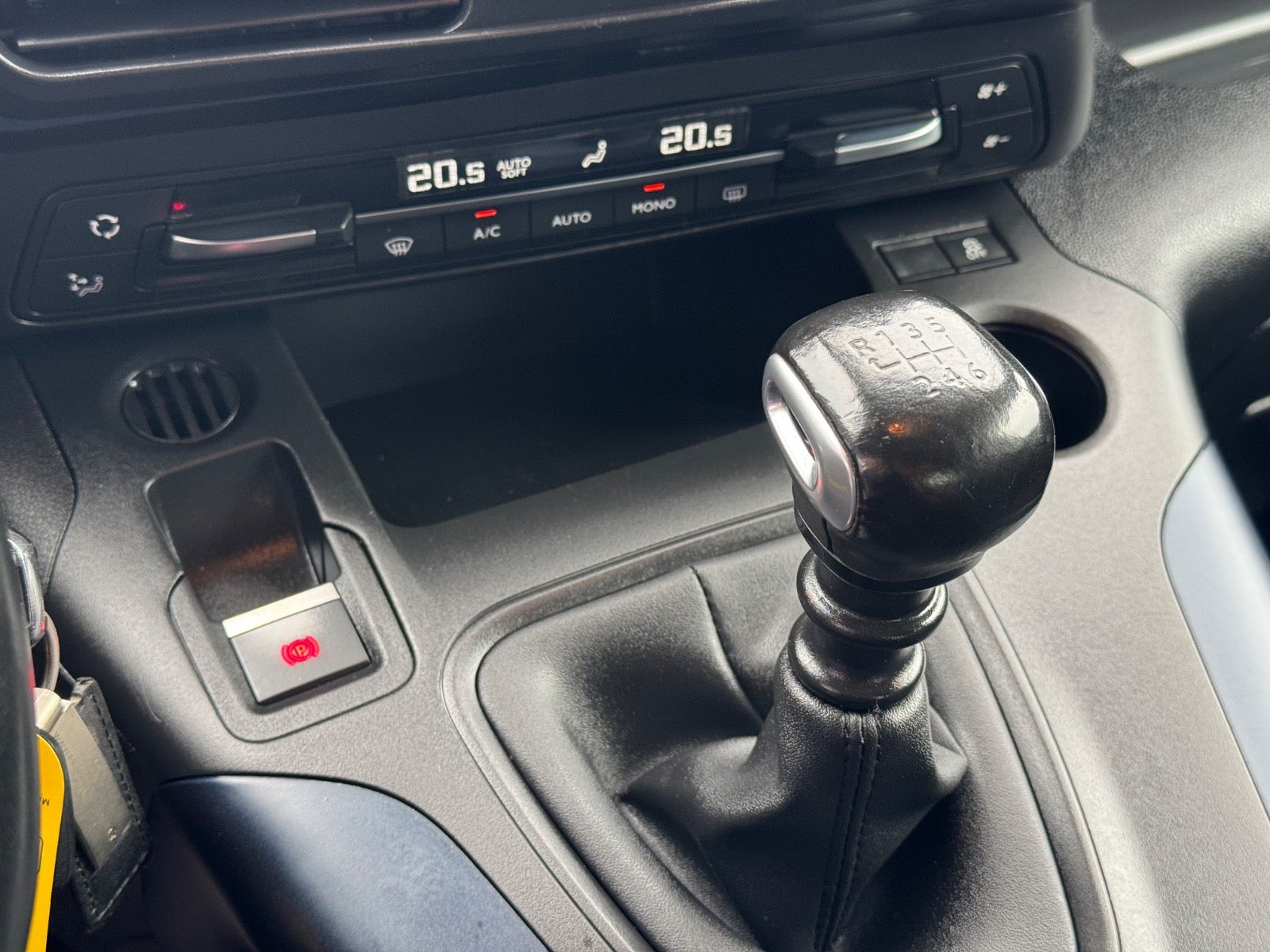 Billede af Peugeot Rifter 1,5 BlueHDi 130 L1 Allure