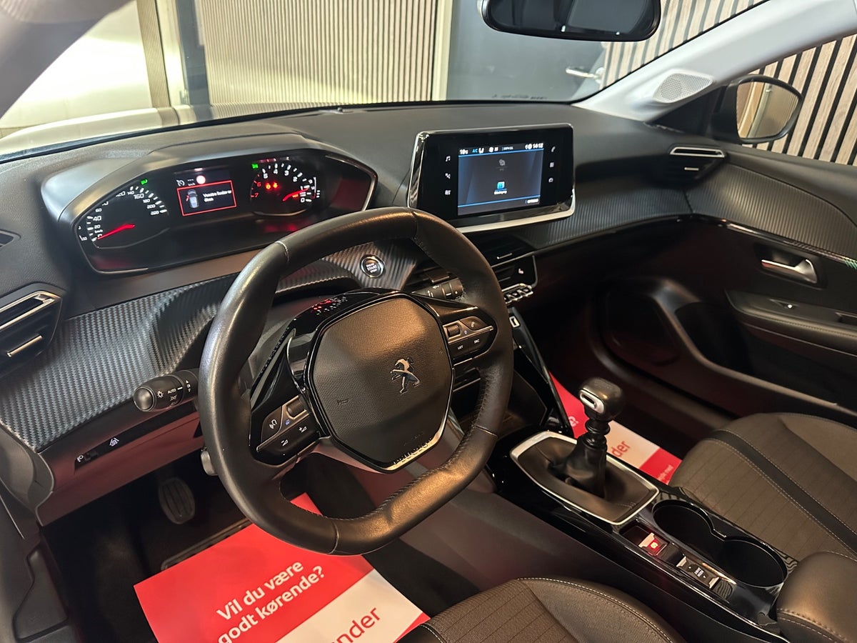 Peugeot 208 PureTech 100 Selection Sport