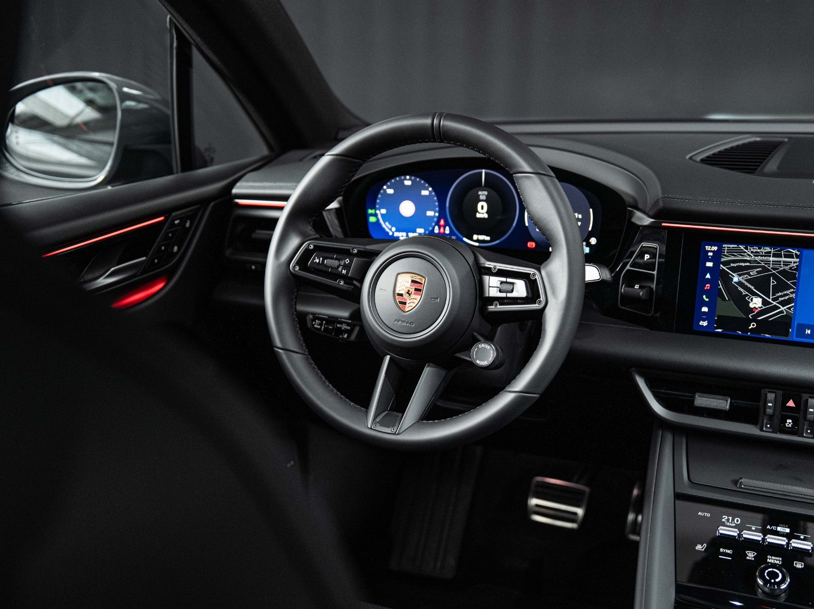 Gallery image 14 of 18