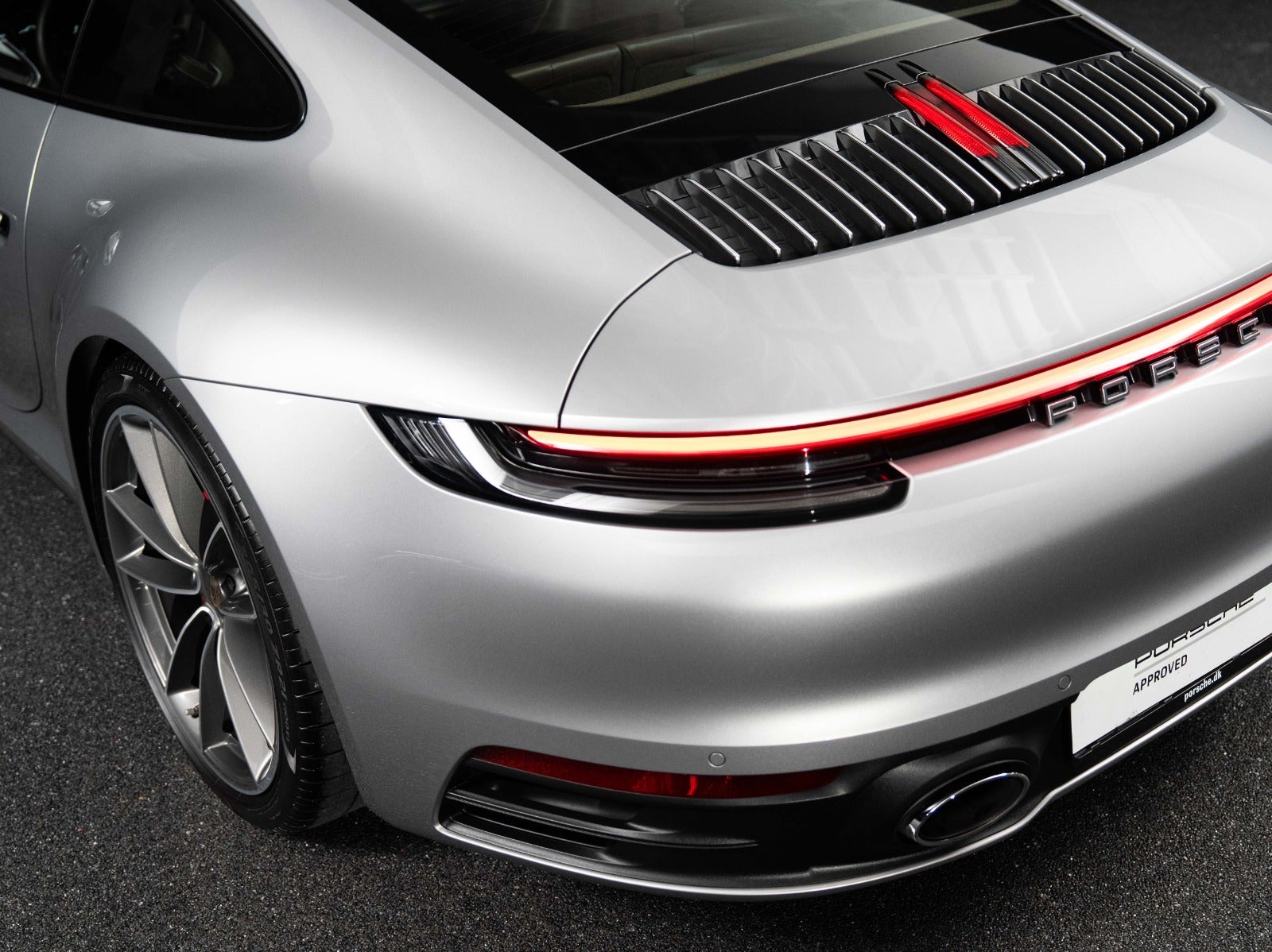 Gallery image 7 of 18