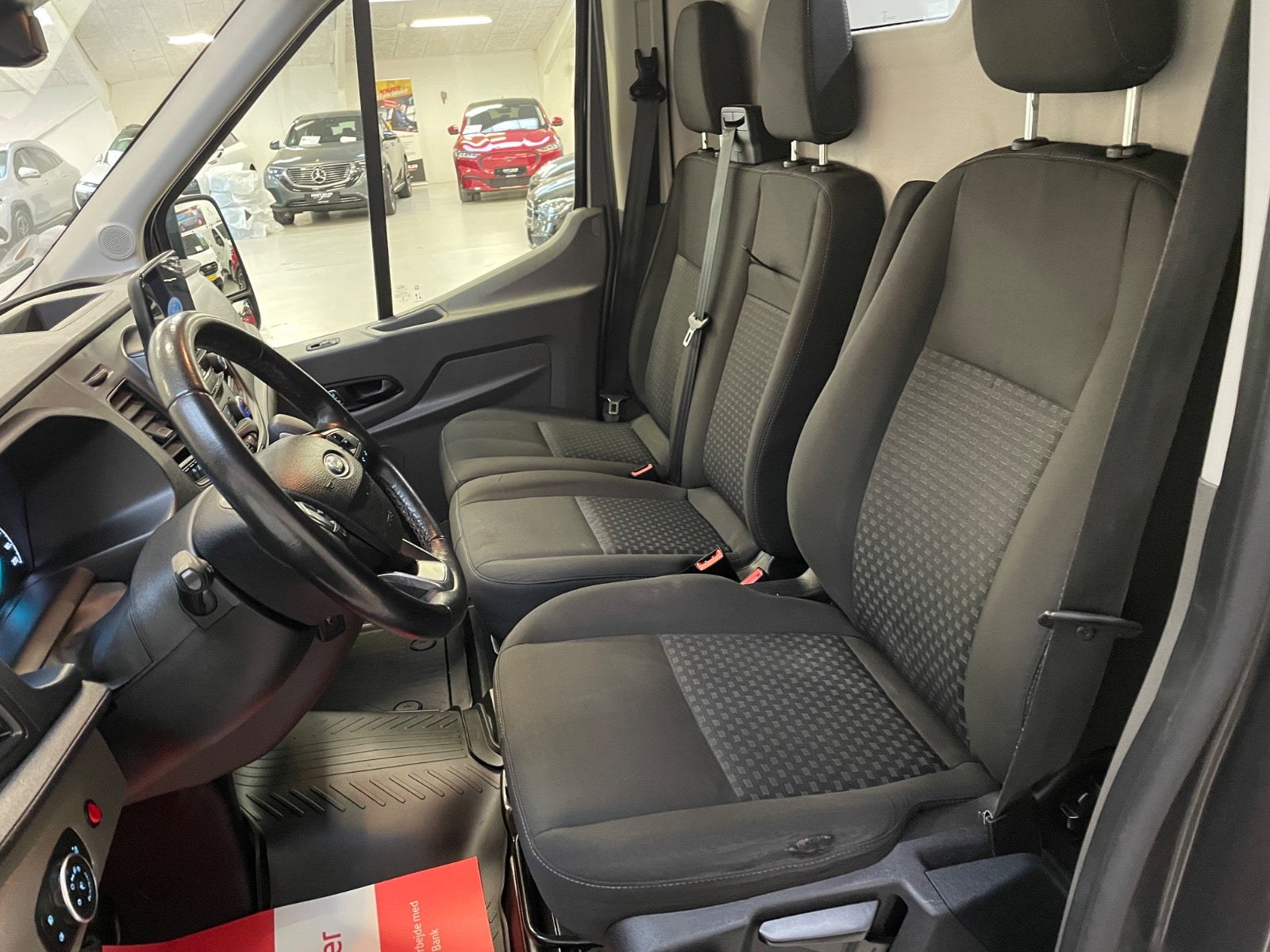 Billede af Ford Transit 350 L2 Van 2,0 TDCi 170 Trend aut. H2 FWD