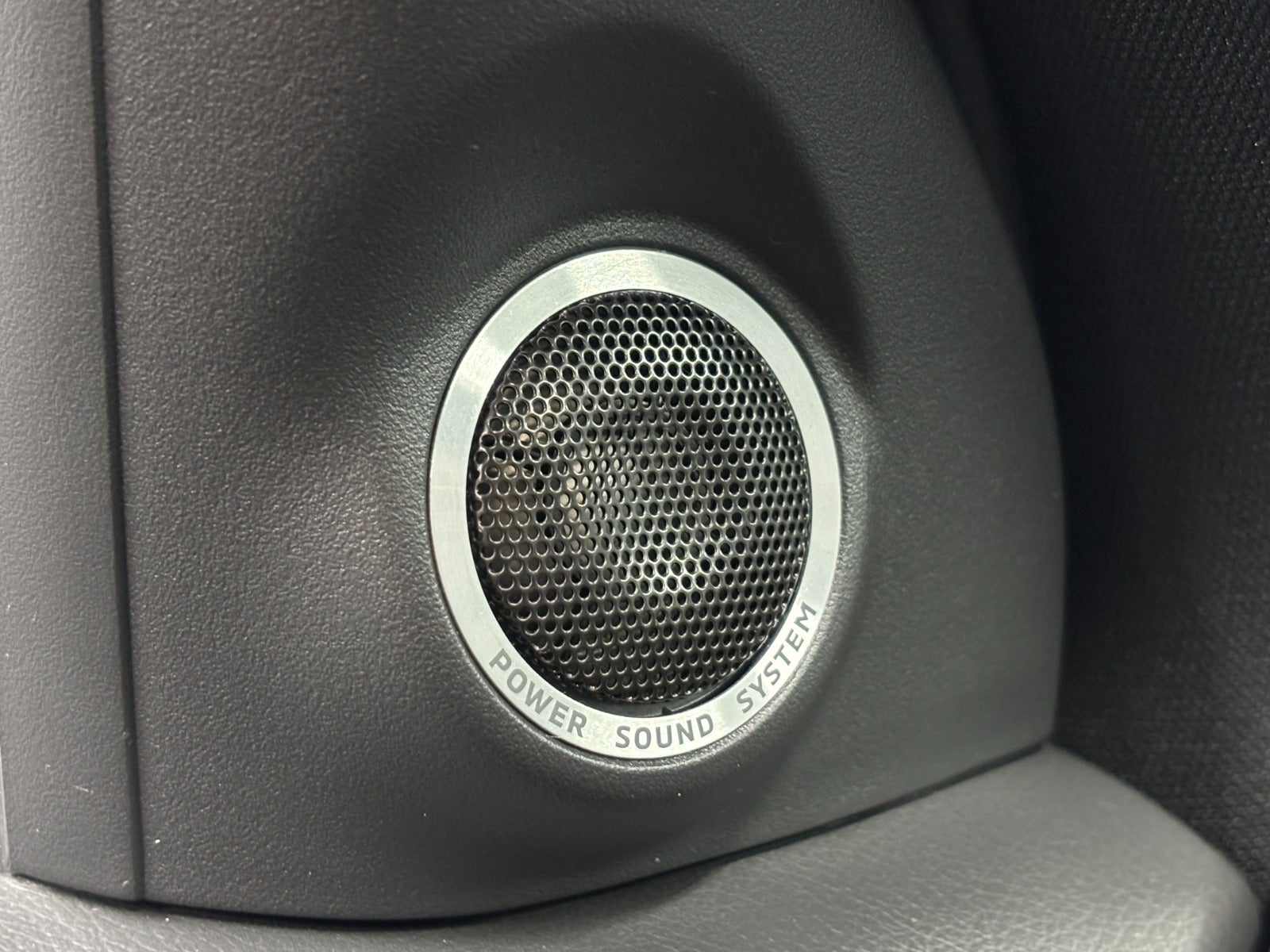 Billede af Mitsubishi Outlander 2,4 PHEV Instyle CVT 4WD
