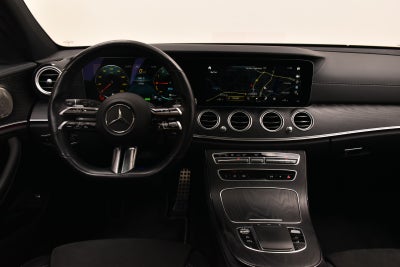 Mercedes E300 de AMG Line Night Edition stc. aut.