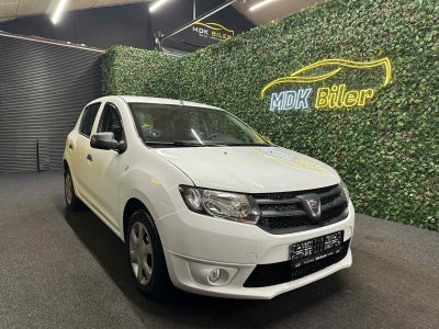 Dacia Sandero 1,2 16V Base 5d