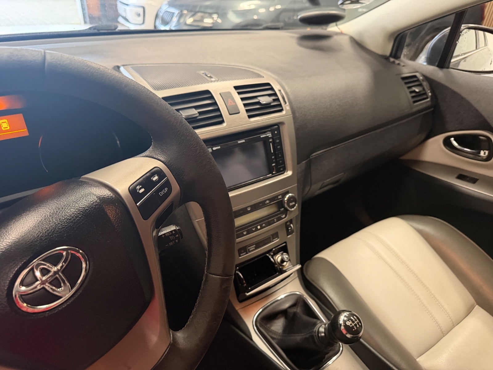 Toyota Avensis D-4D T2 stc. - billede 9