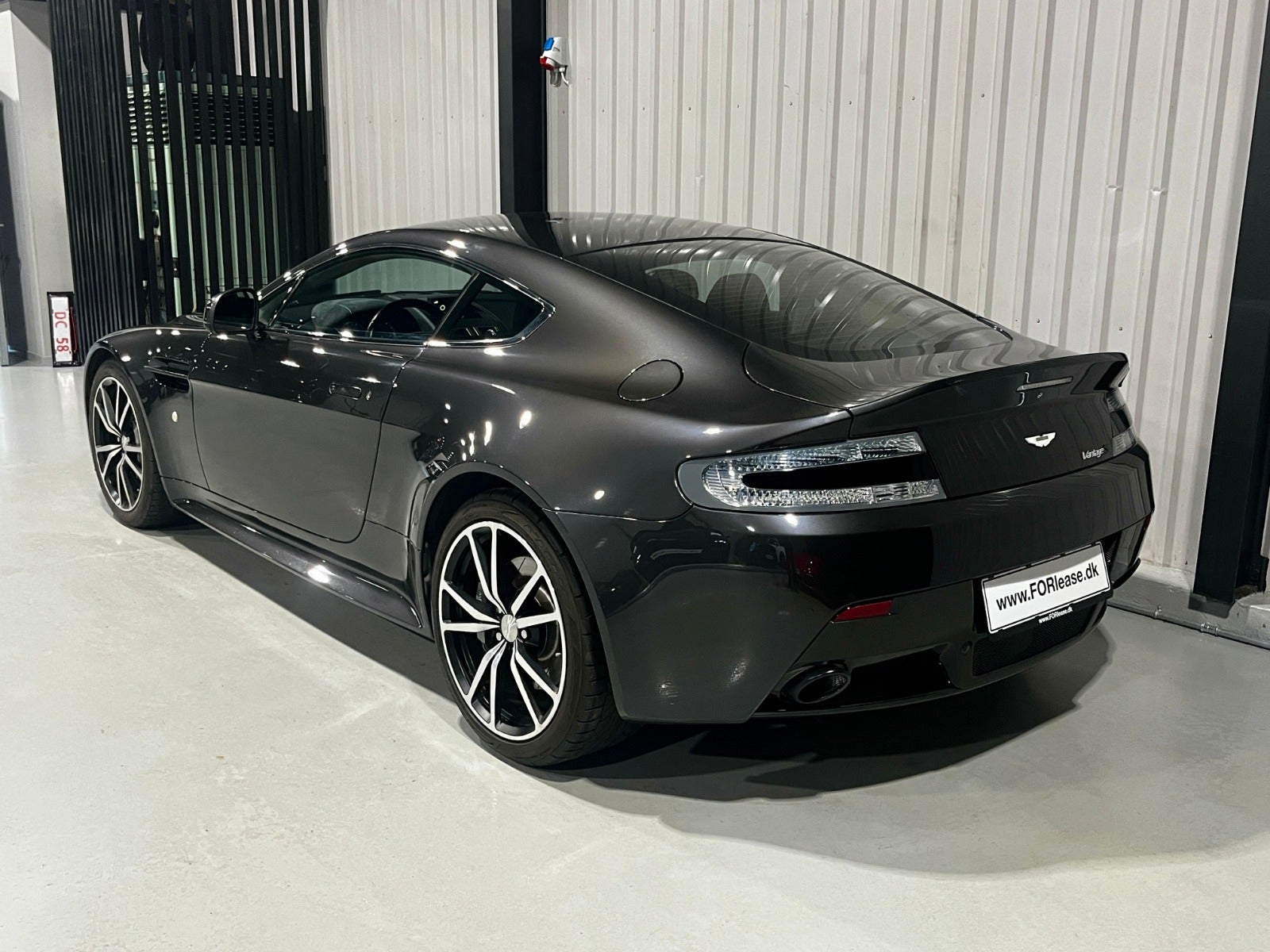 Aston Martin V8 Vantage S 2013