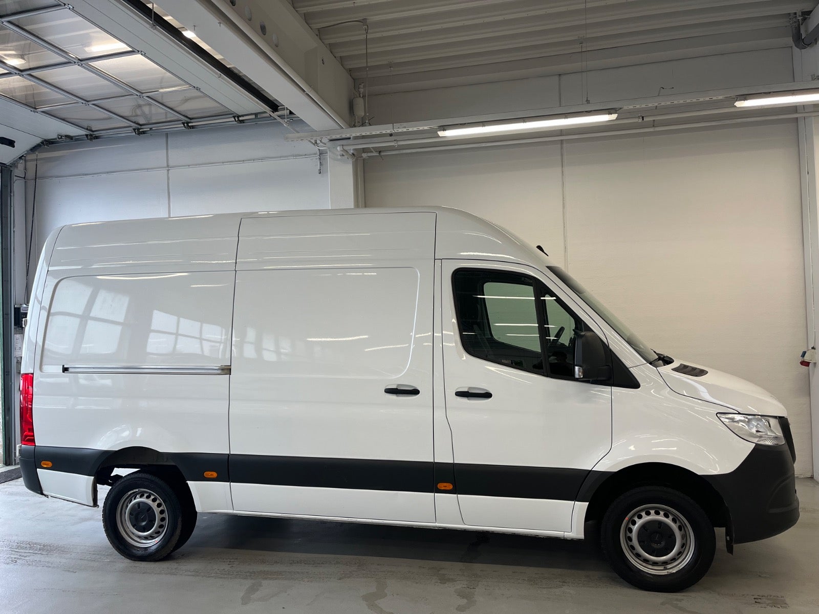 Billede af Mercedes Sprinter 317 2,0 CDi A2 Kassevogn PRO aut. RWD