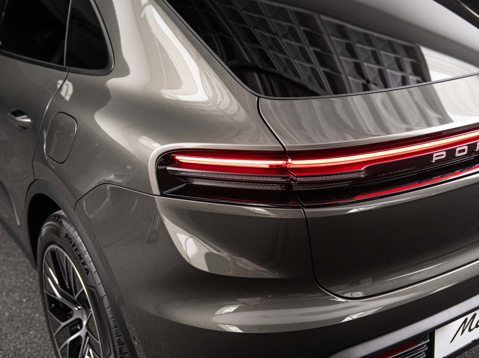 Gallery image 8 of 18