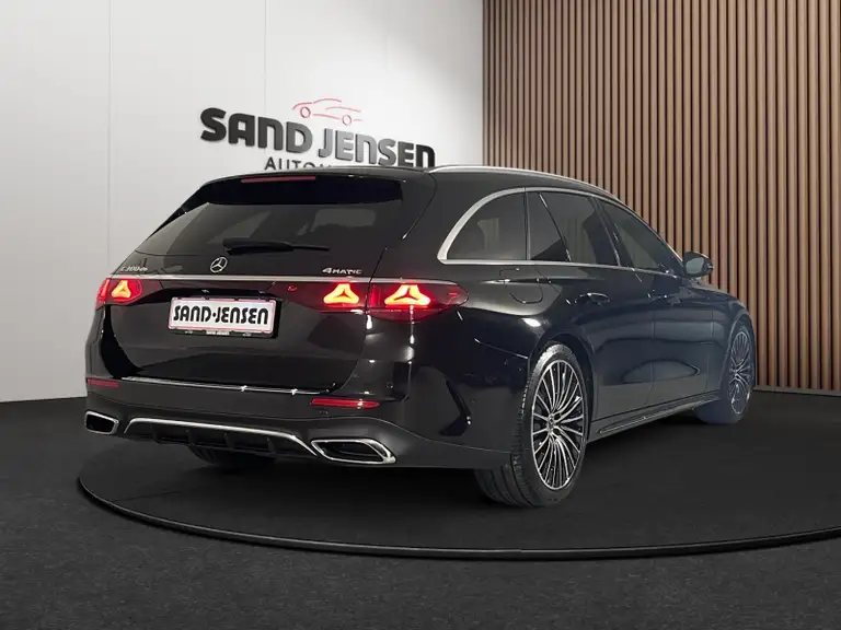 Mercedes E300 de AMG Line stc. aut. 4Matic