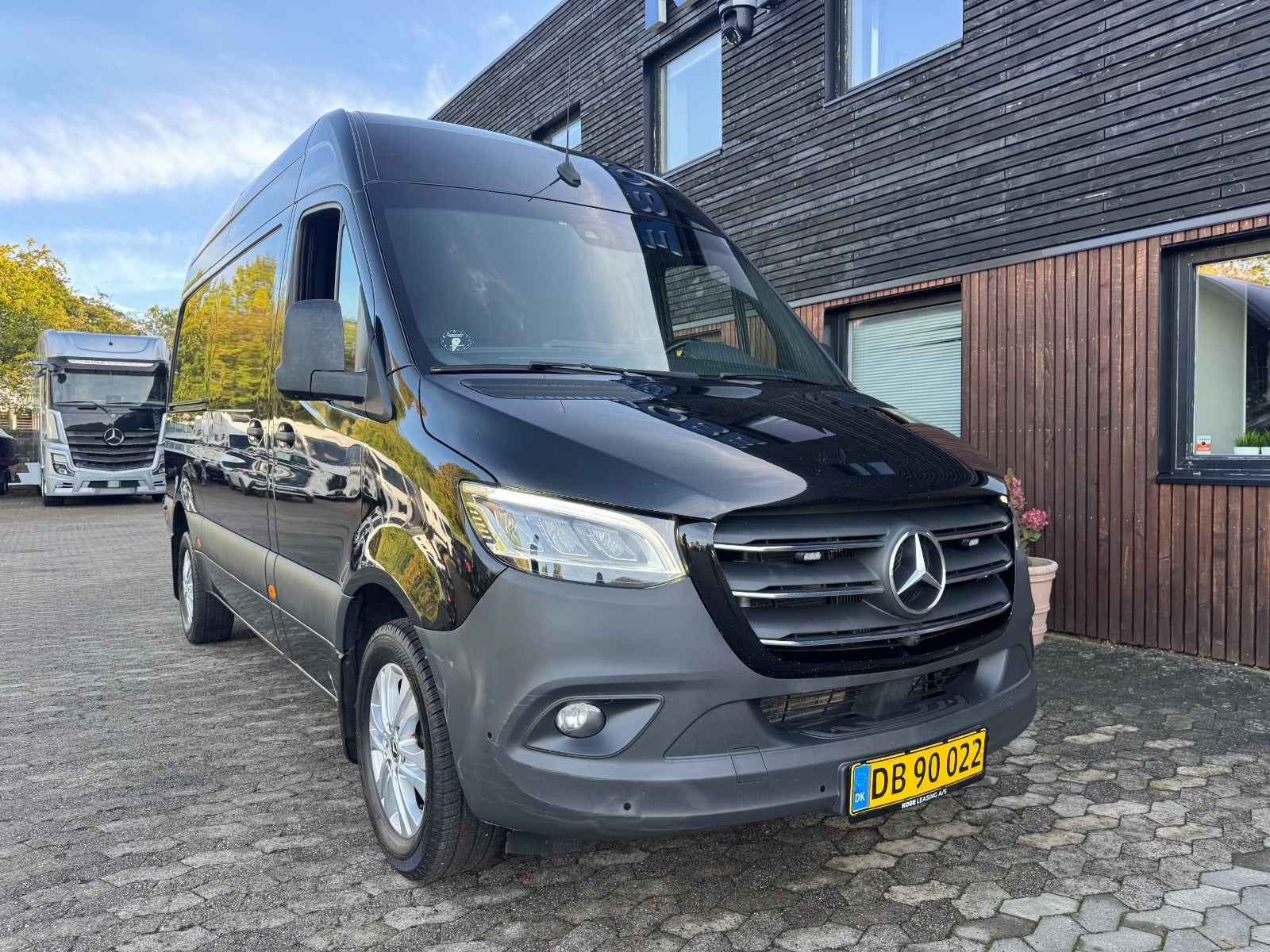 Mercedes Sprinter 319 CDi A2 Kassevogn RWD – billede 1