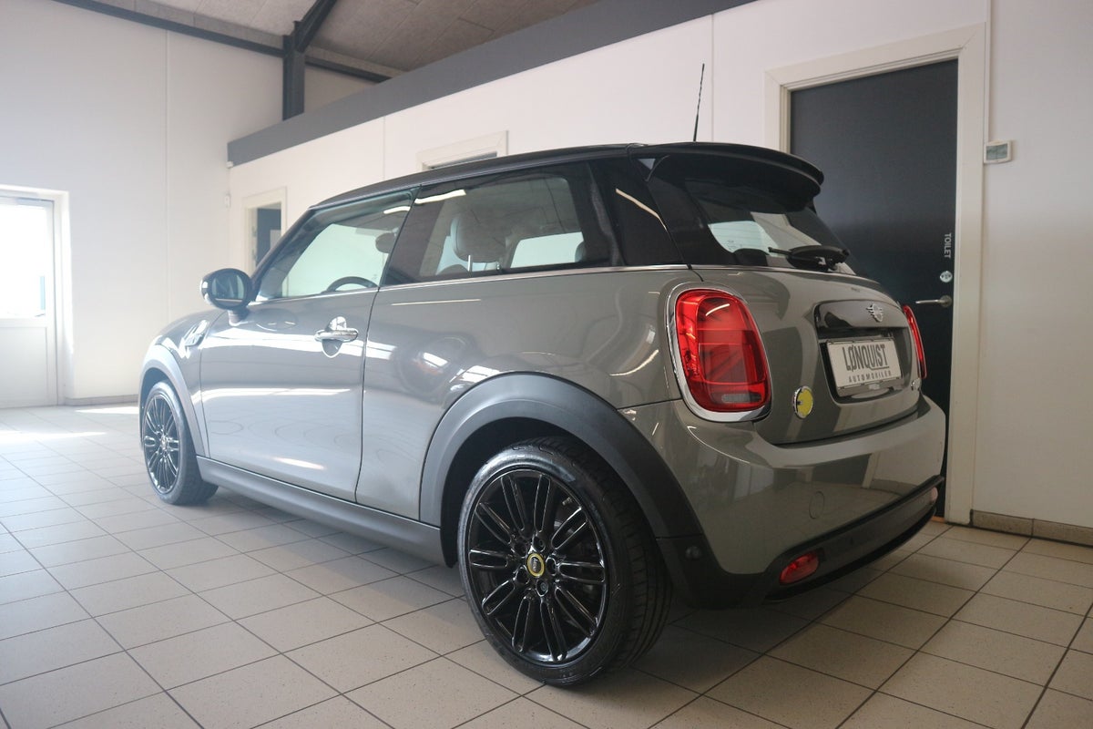 MINI Cooper SE Classic Trim