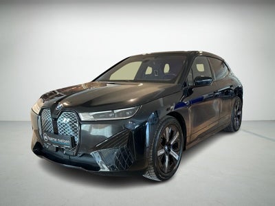BMW iX xDrive40 Fully Charged
