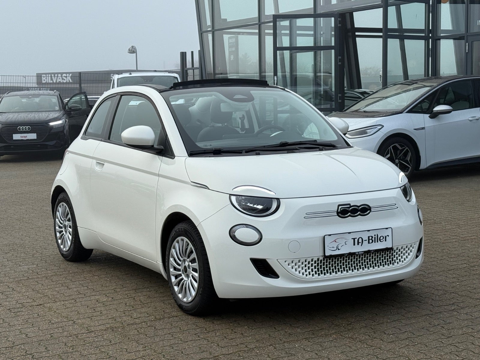 Fiat 500e Icon Cabrio