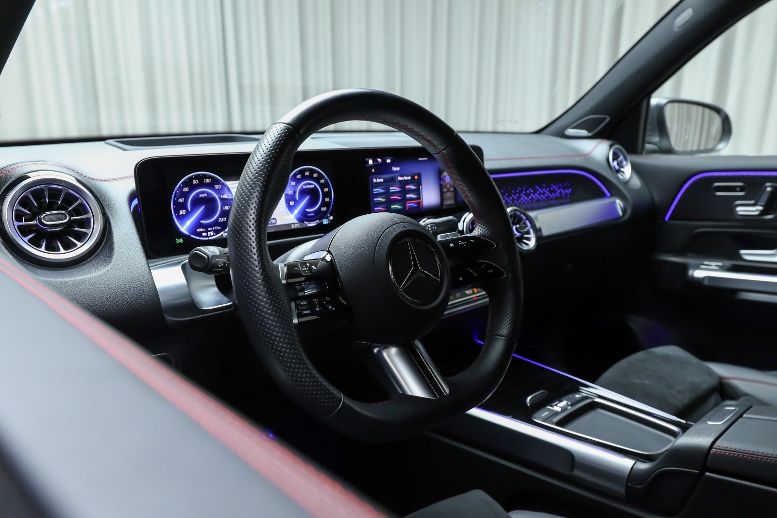 Mercedes-Benz EQB 250+