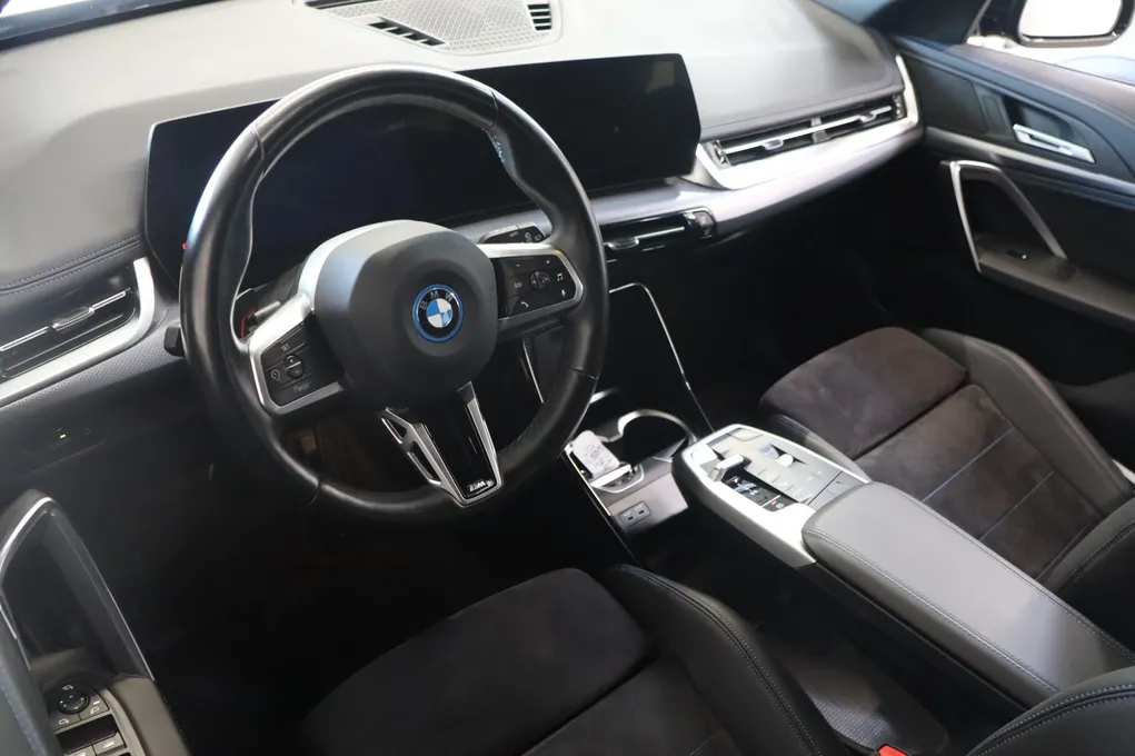 BMW iX1 xDrive30 M-Sport