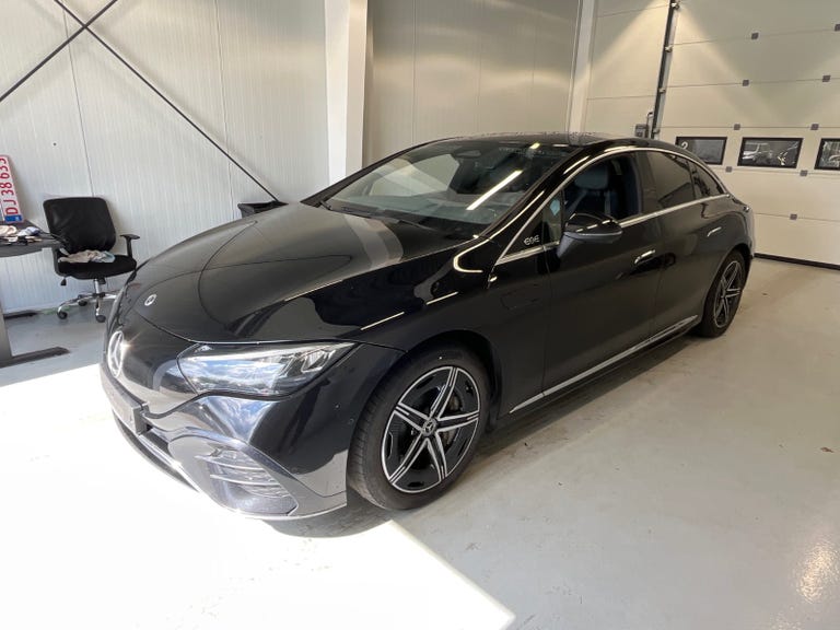 Mercedes EQE350 AMG Line