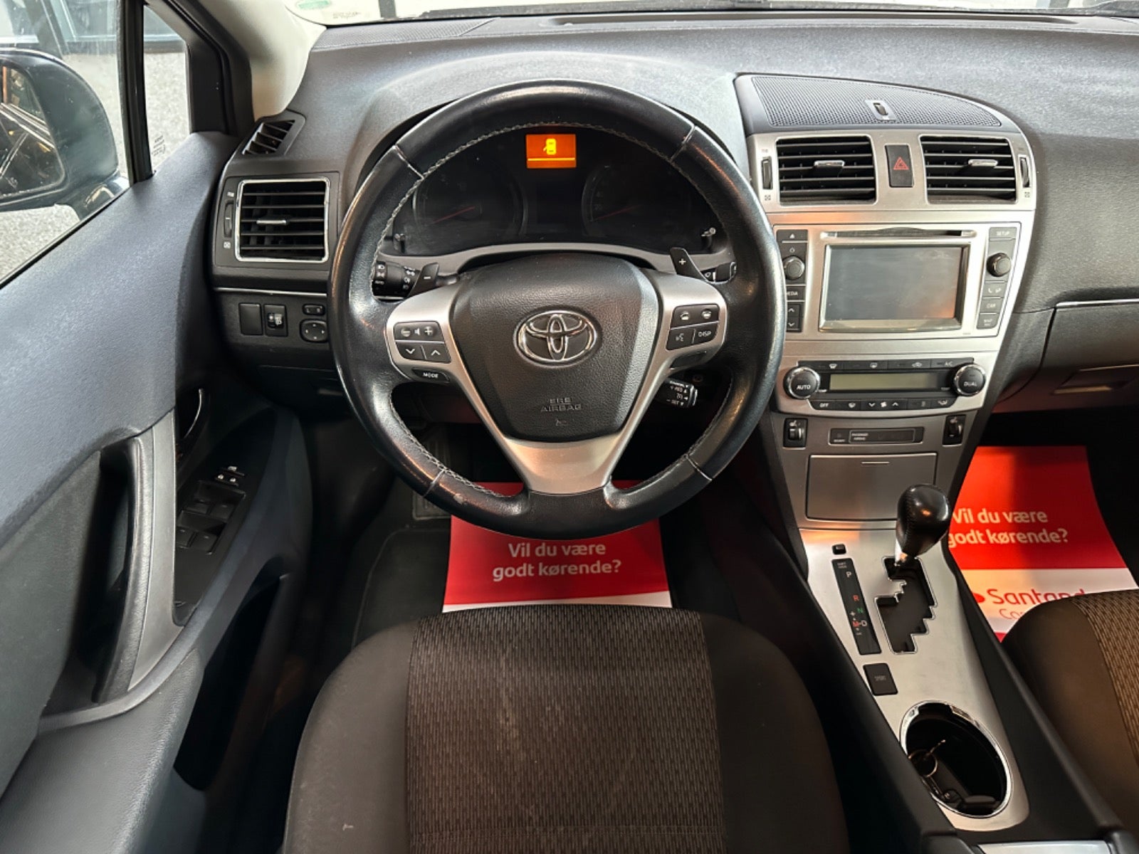 Toyota Avensis 2012