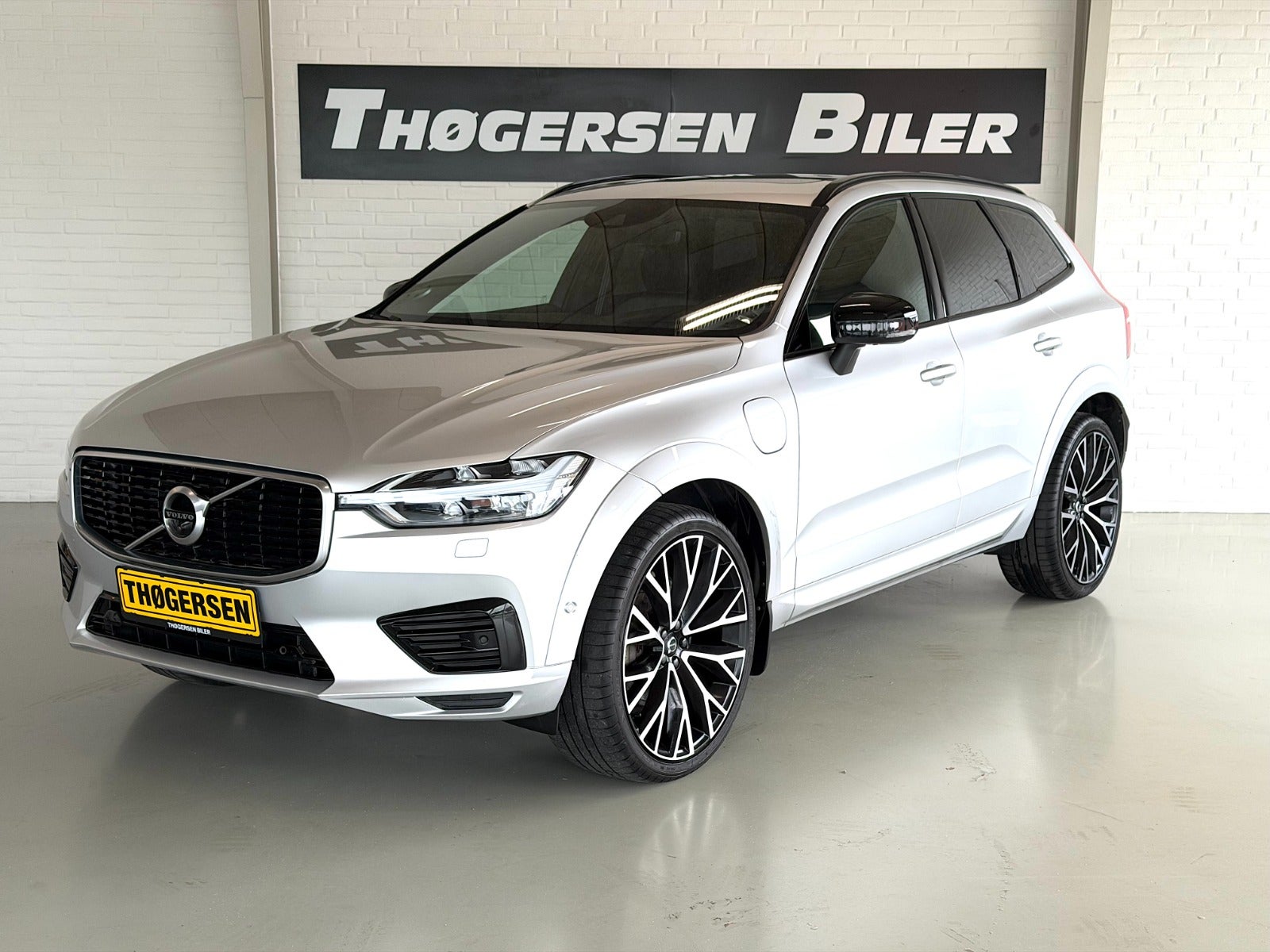 Billede af Volvo XC60 2,0 T8 ReCharge R-Design aut. AWD Van