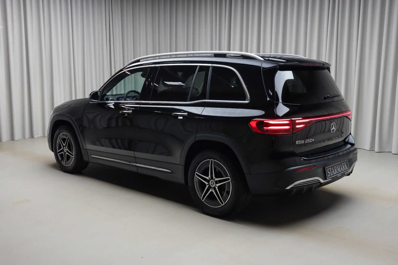 Mercedes-Benz EQB 250+