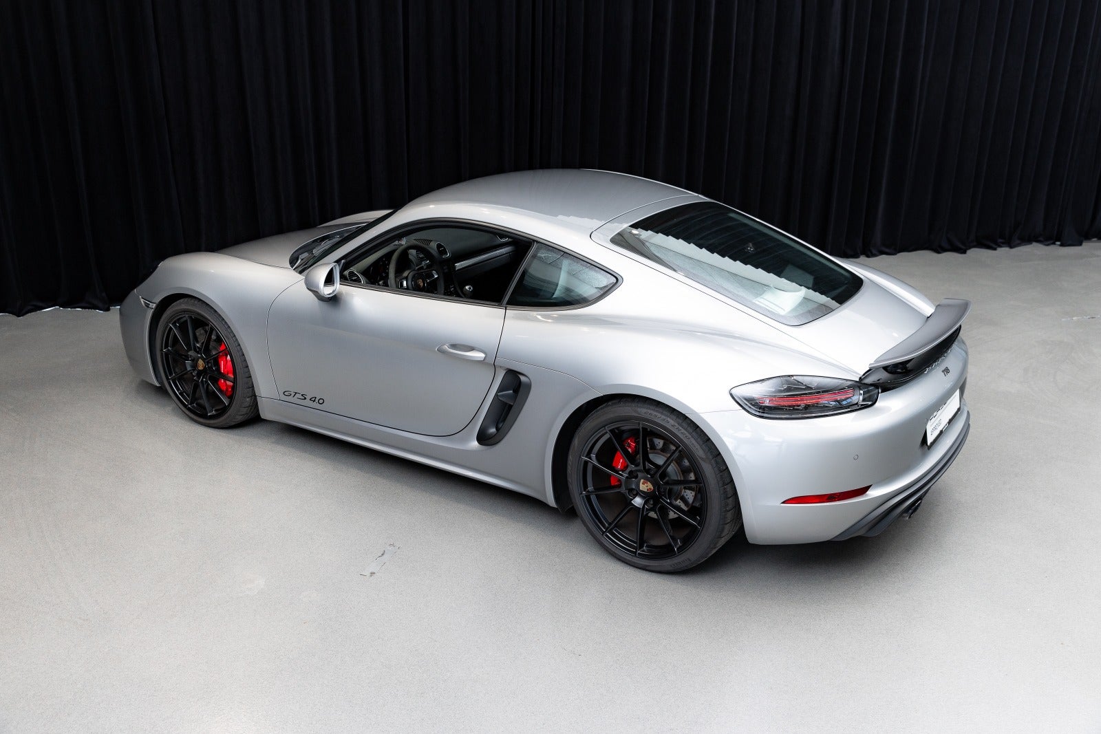 Gallery image 4 of 14