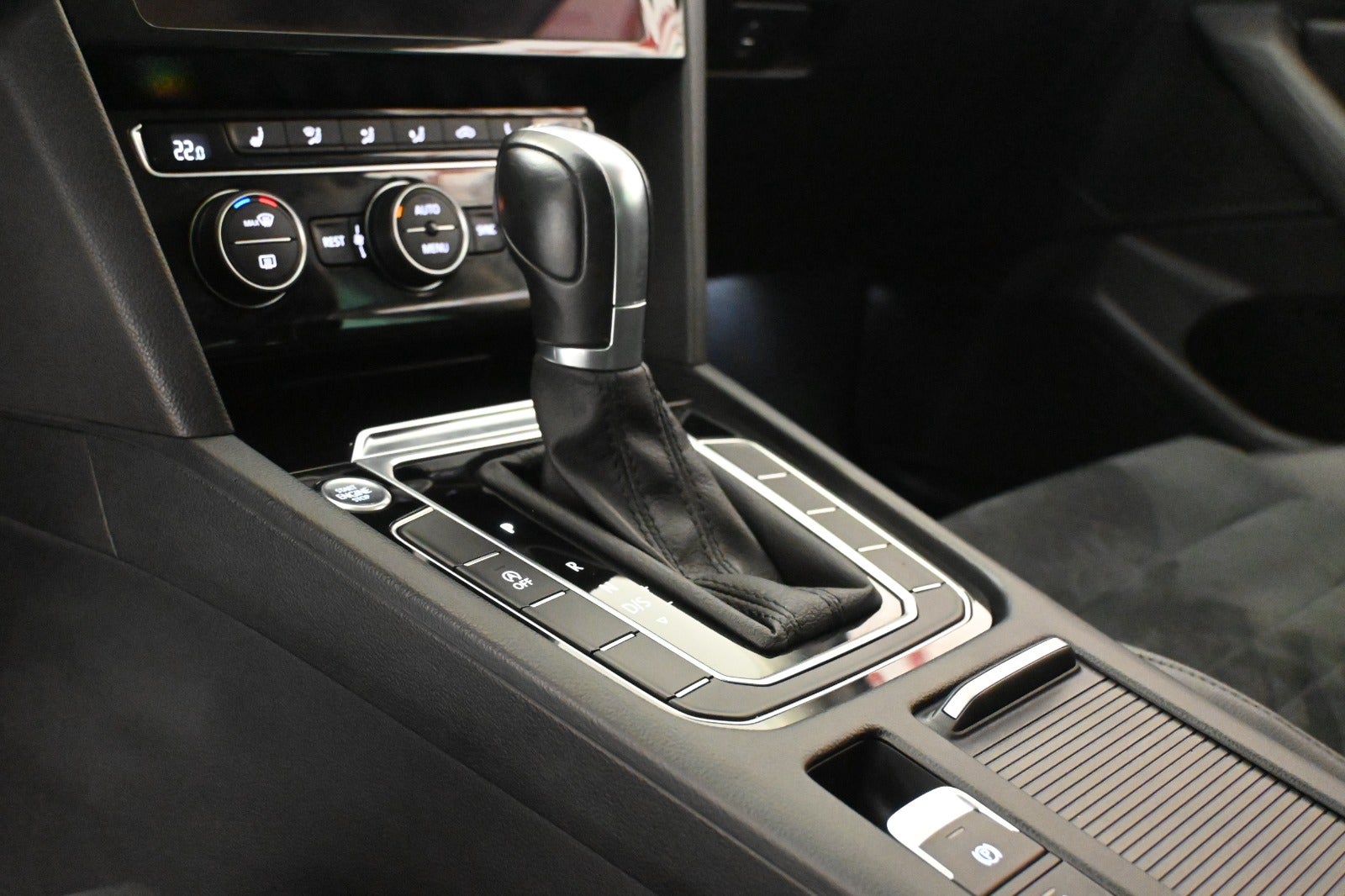 VW Passat TSi 150 Highline Premium Variant DSG
