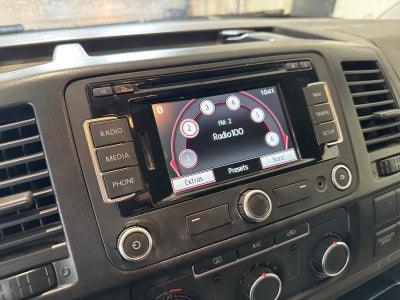 VW Transporter TDi 140 Kombi kort
