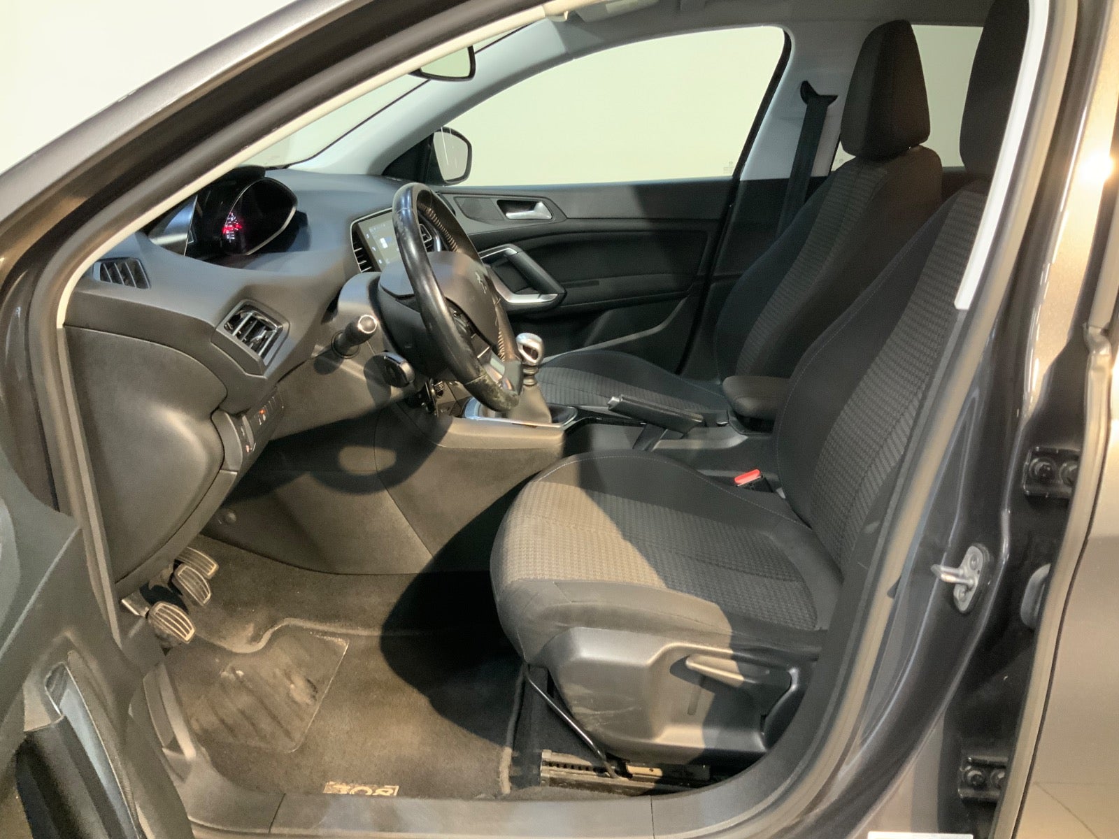 Peugeot 308 (8/8)