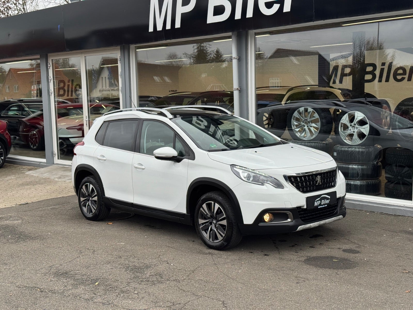 Billede af Peugeot 2008 1,5 BlueHDi 100 Allure Sky