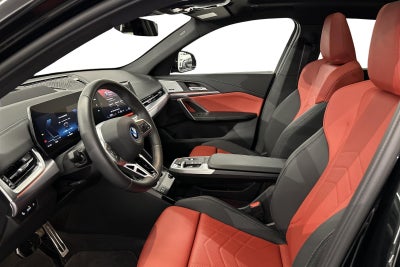 BMW iX2 eDrive20 M-Sport - 4