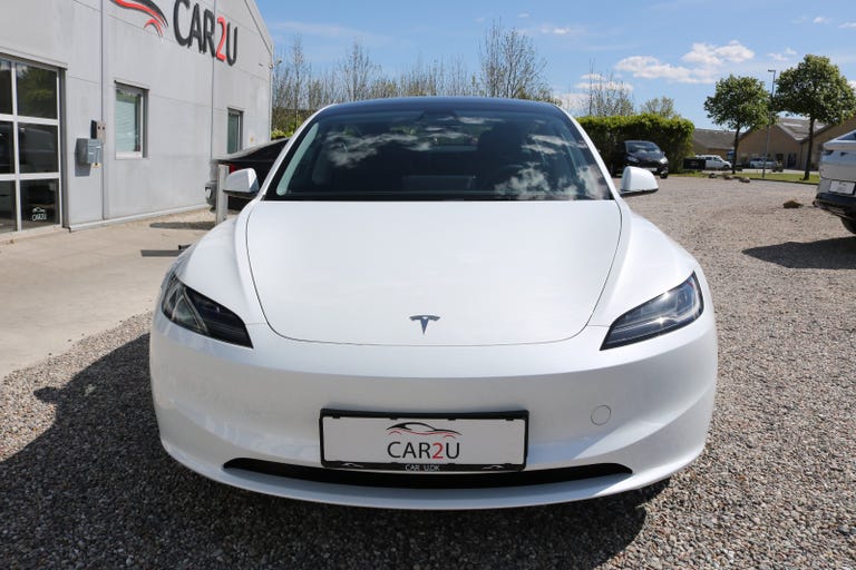 Tesla Model 3 RWD