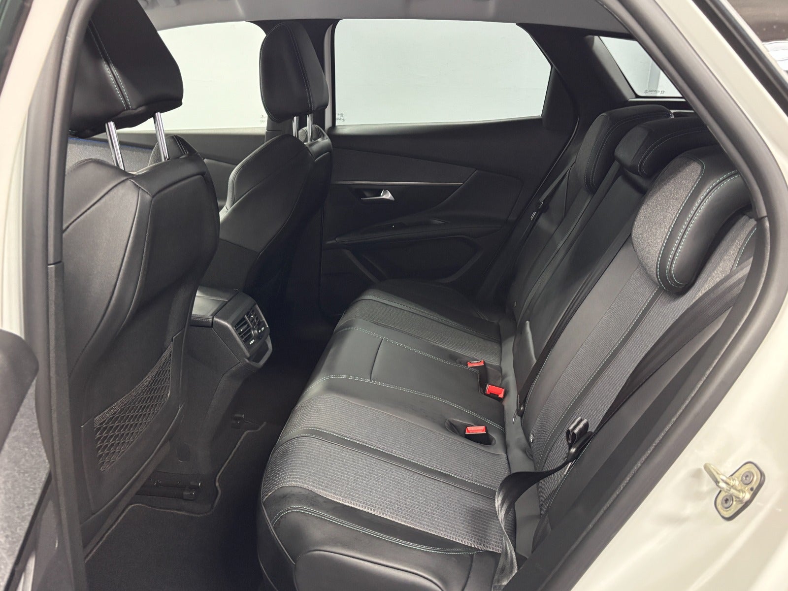 Billede af Peugeot 3008 1,6 Hybrid Allure Pack EAT8