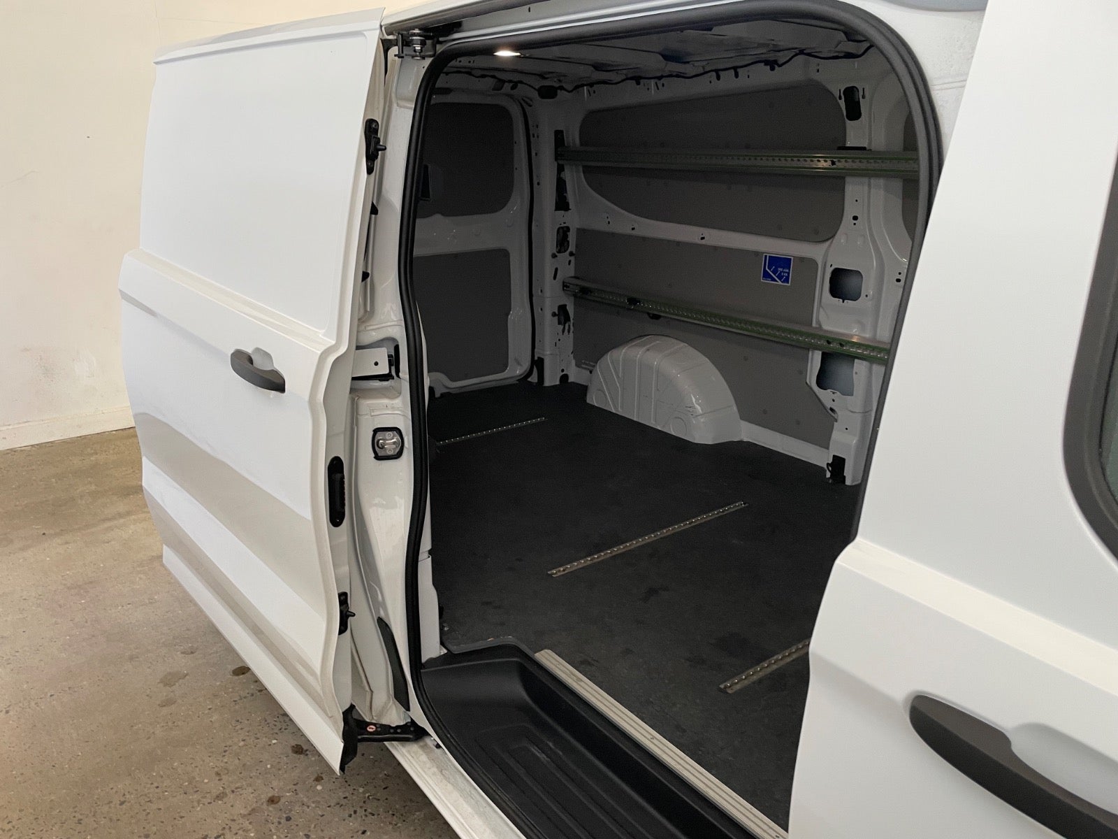 Ford Transit Custom 320L EcoBlue Trend