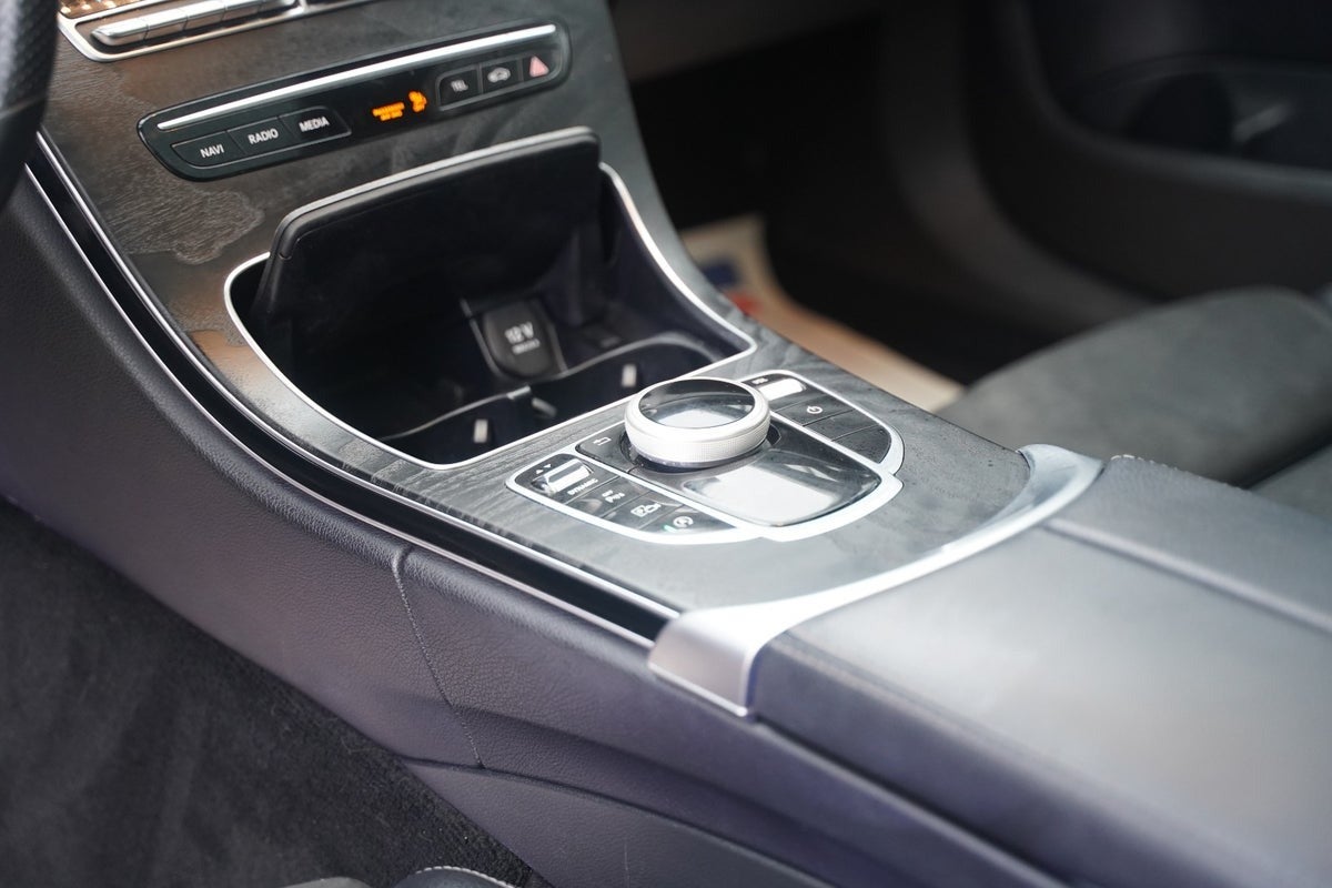 Billede af Mercedes C220 d 2,0 AMG Line stc. aut.