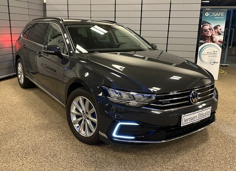 VW Passat GTE Variant DSG