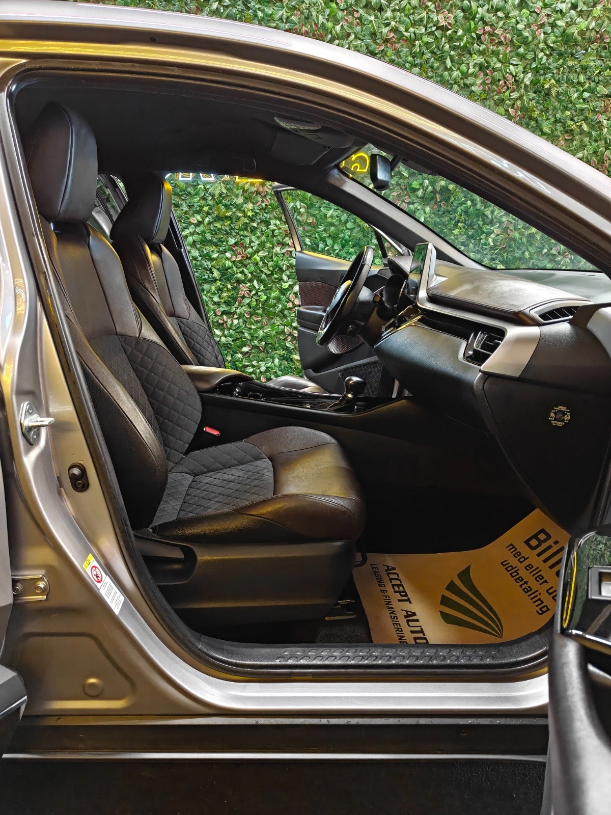 Billede af Toyota C-HR 1,8 Hybrid C-HIC CVT