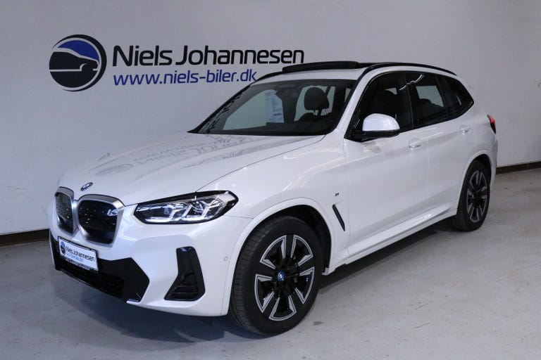 BMW iX3 Charged M-Sport