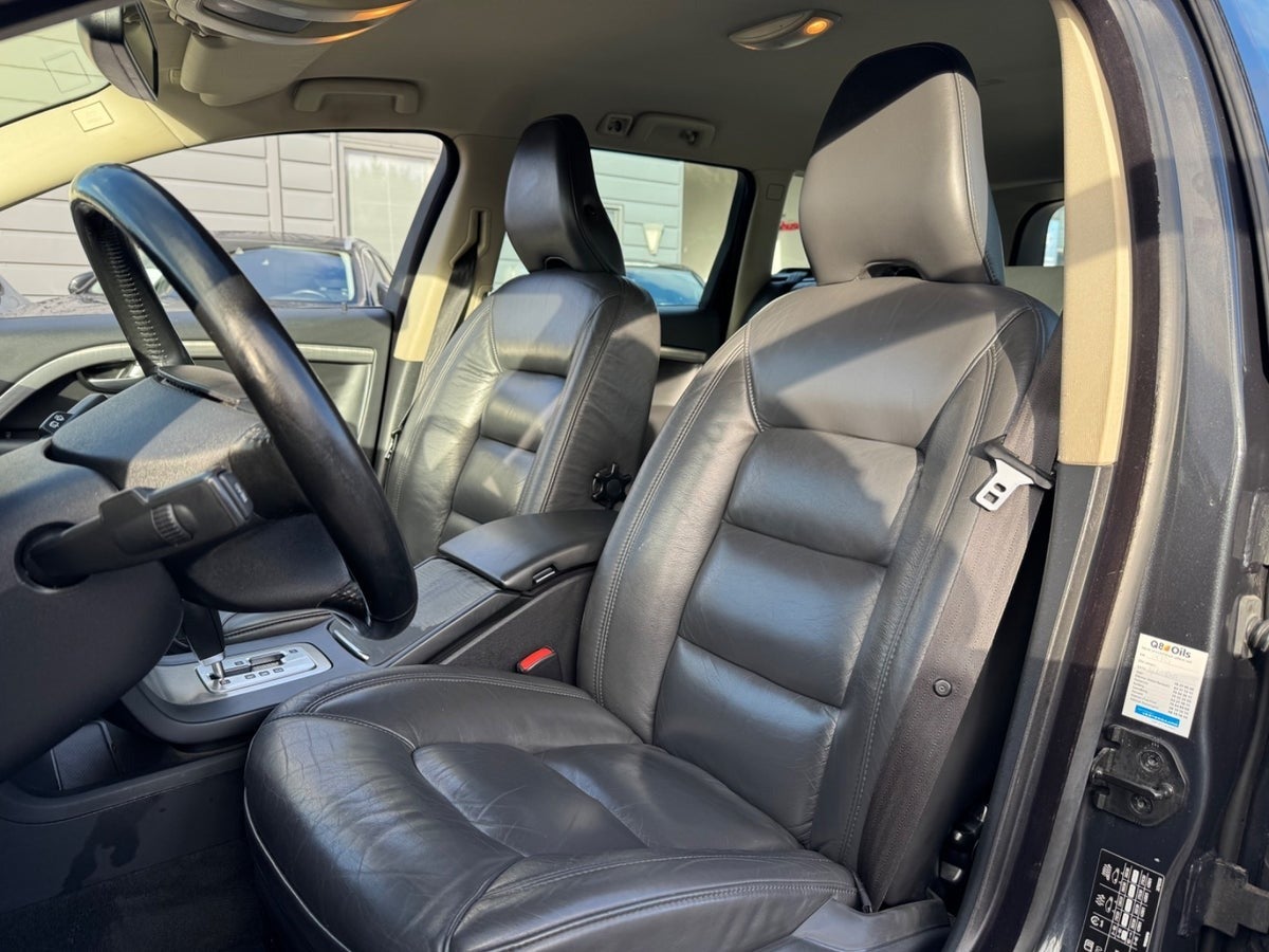 Volvo V70 T Momentum aut.