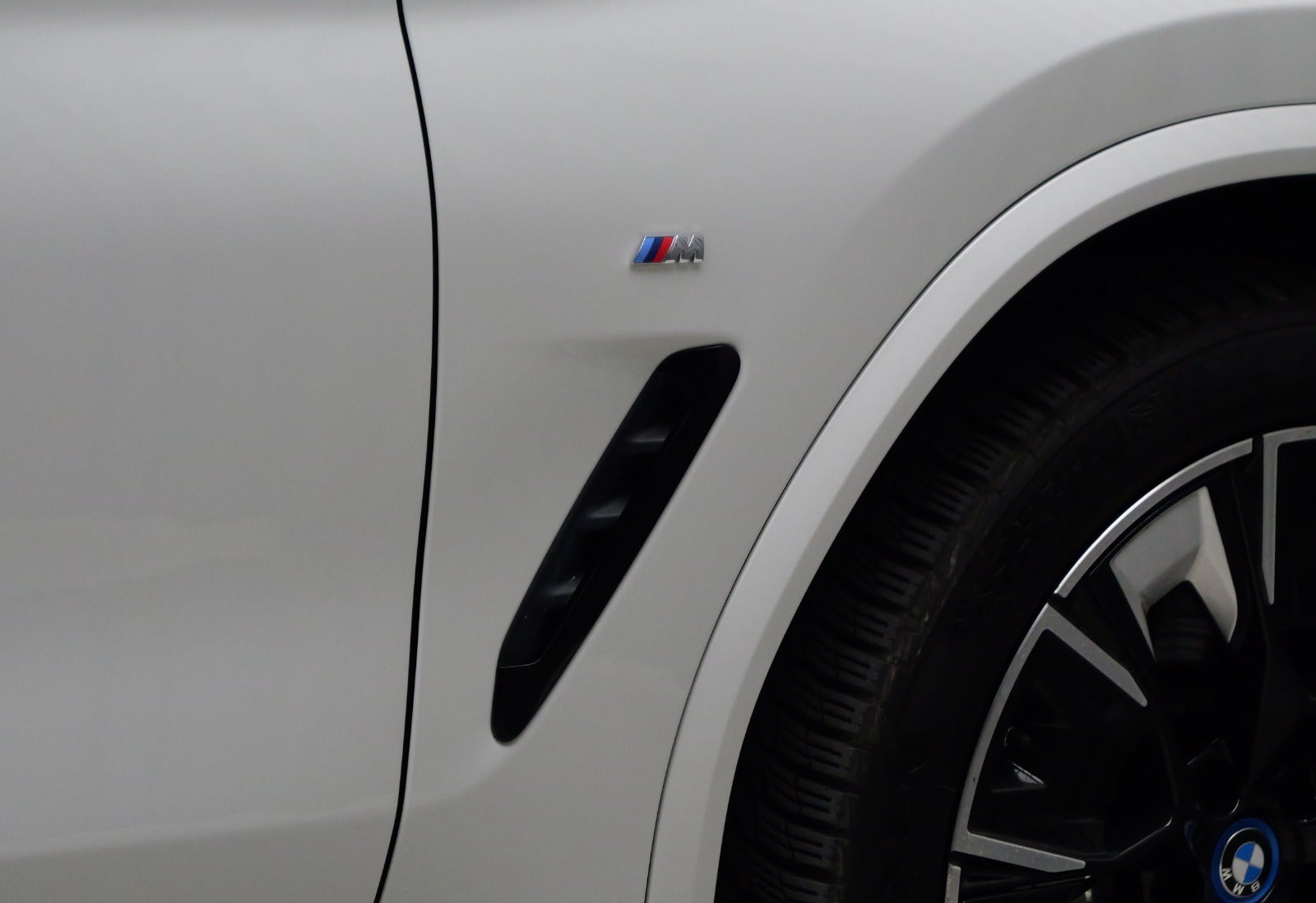 BMW iX3 Charged M-Sport