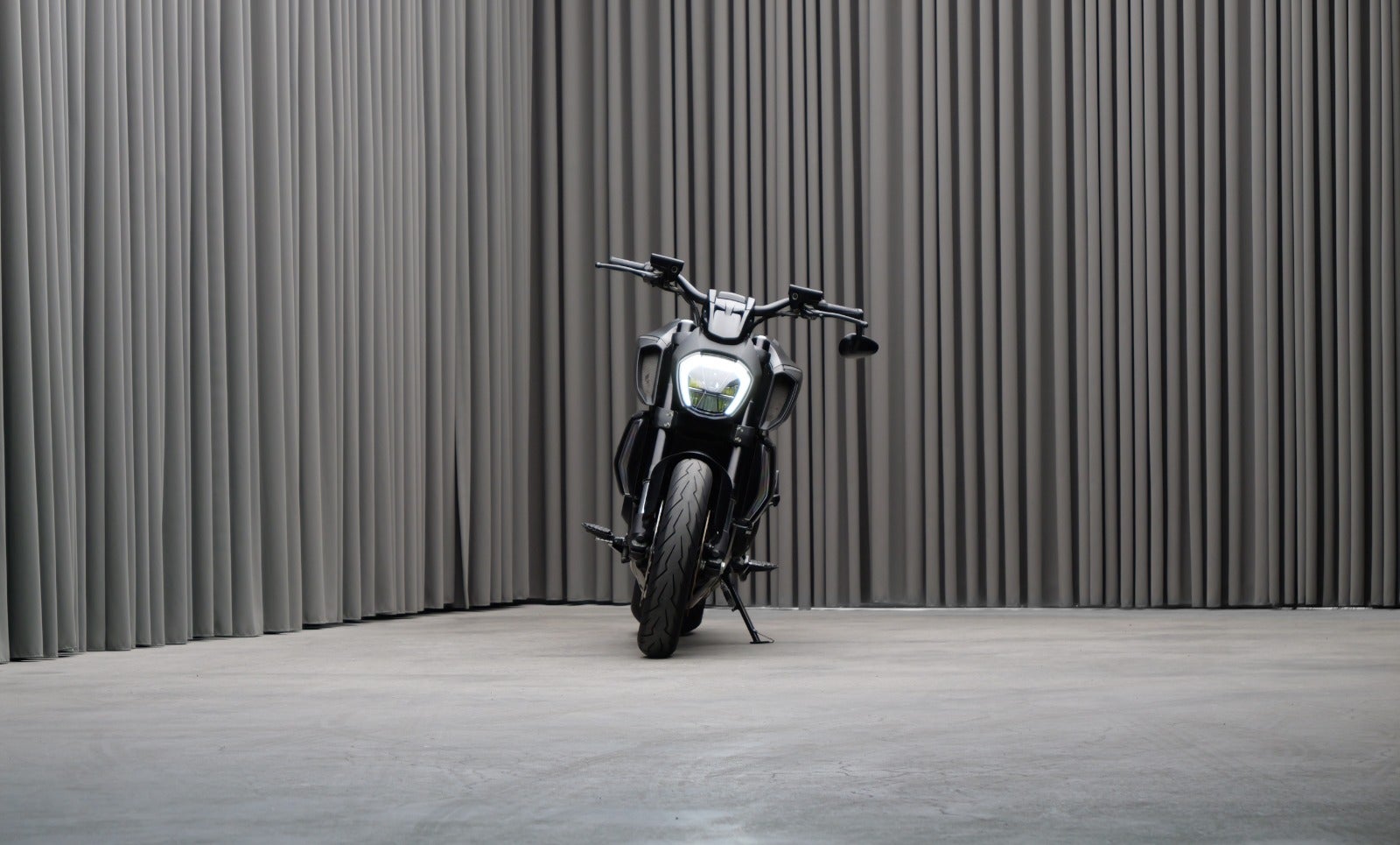 Ducati Diavel 1260 S Black & Steel