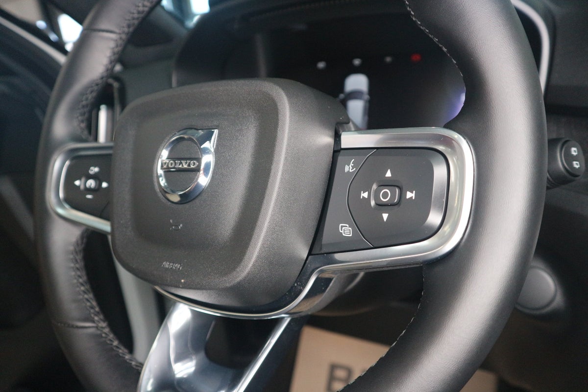 Volvo XC40 P6 ReCharge Core