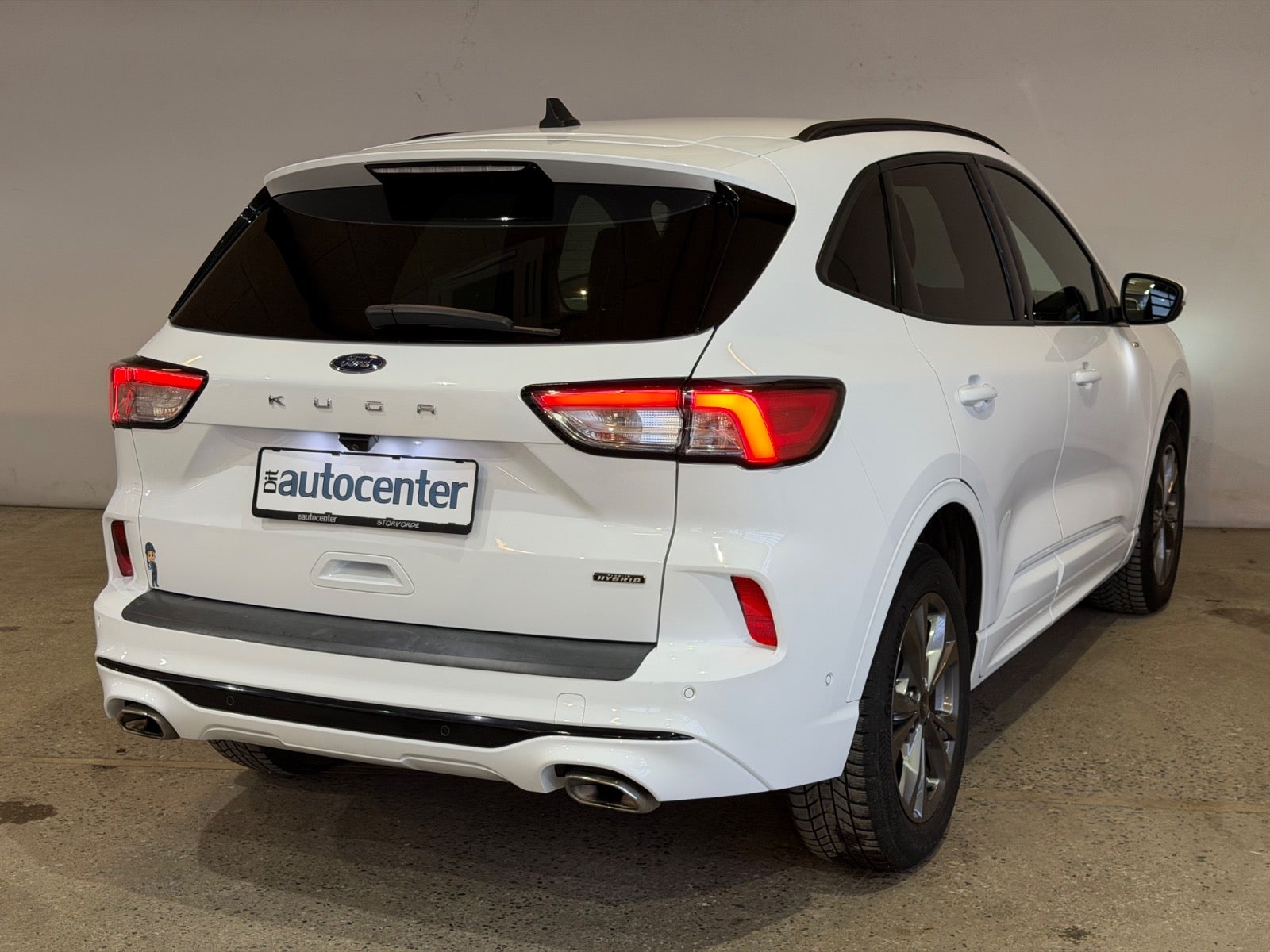 Ford Kuga PHEV ST-Line CVT Van