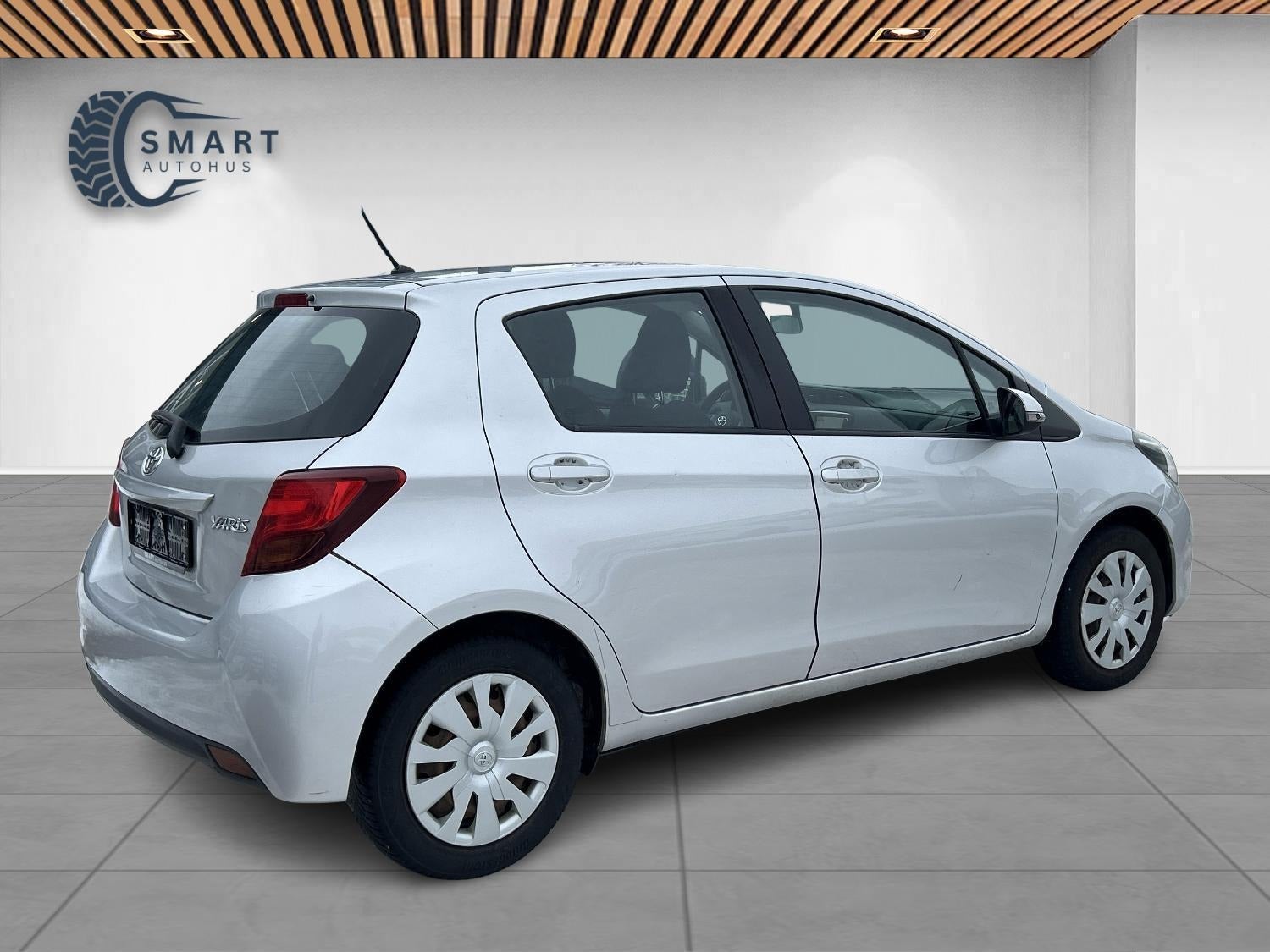 Billede af Toyota Yaris 1,0 VVT-i T1