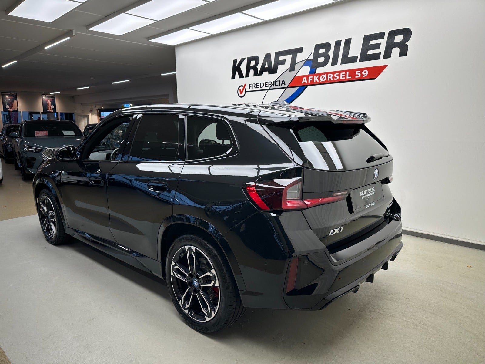 Billede af BMW iX1  eDrive20 Fully Charged M-Sport