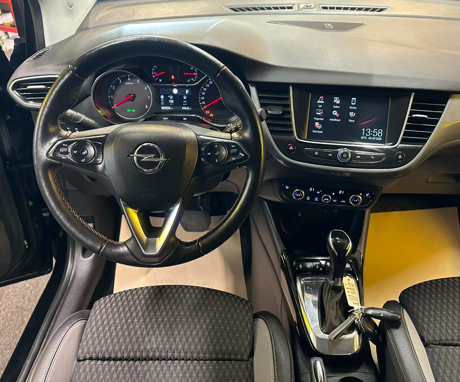 Billede af Opel Crossland X 1,2 T 130 Elegance aut.