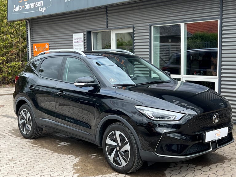 MG ZS Luxury